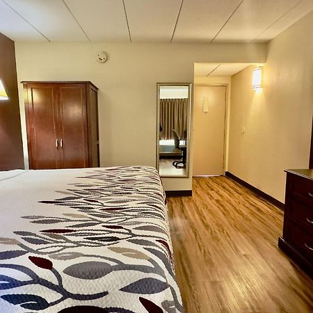 Red Roof Inn Hartford - Vernon Eksteriør billede
