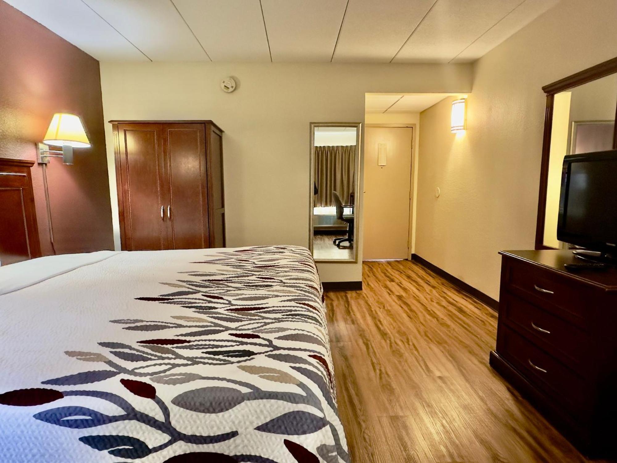 Red Roof Inn Hartford - Vernon Eksteriør billede
