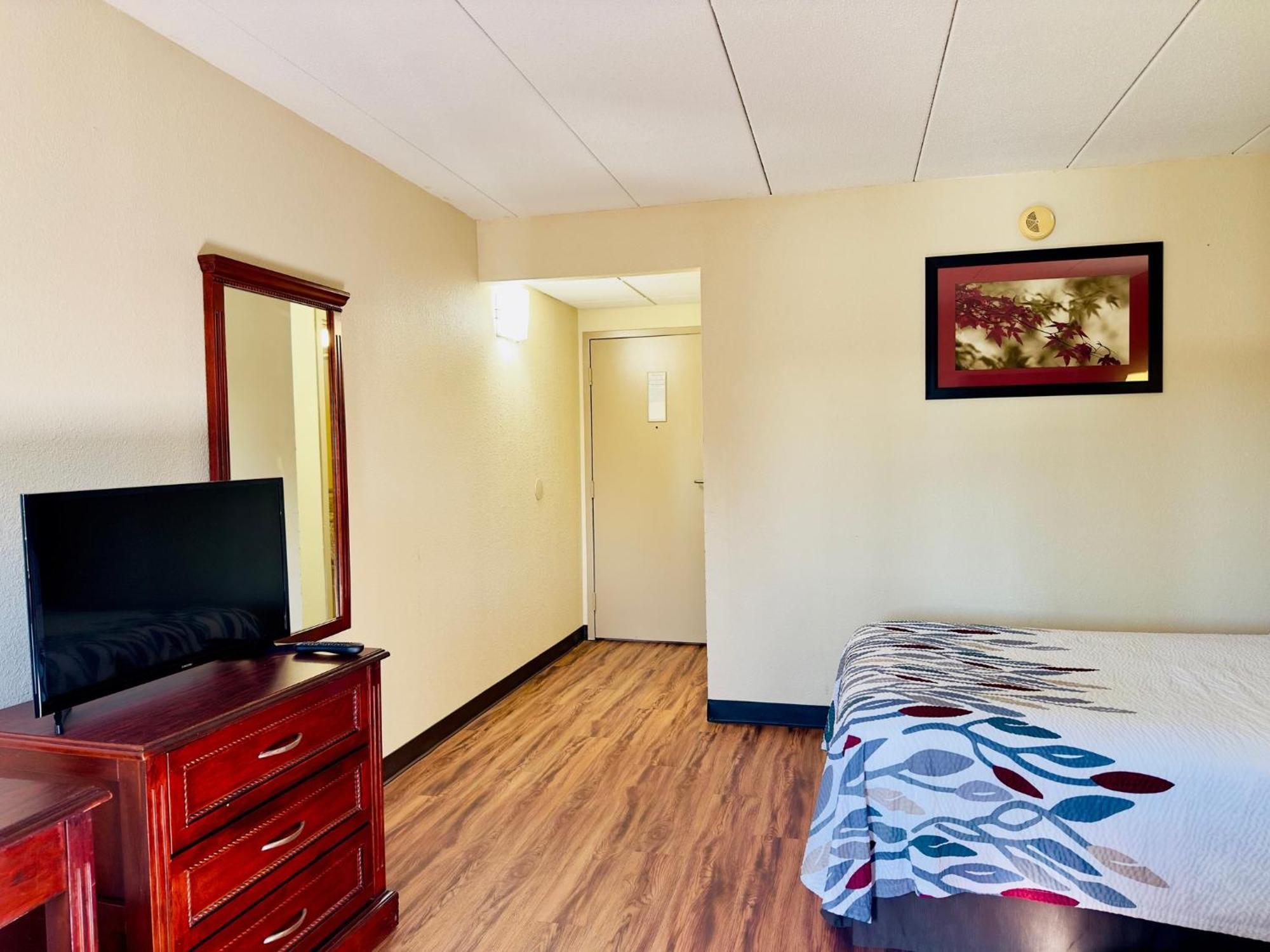 Red Roof Inn Hartford - Vernon Eksteriør billede