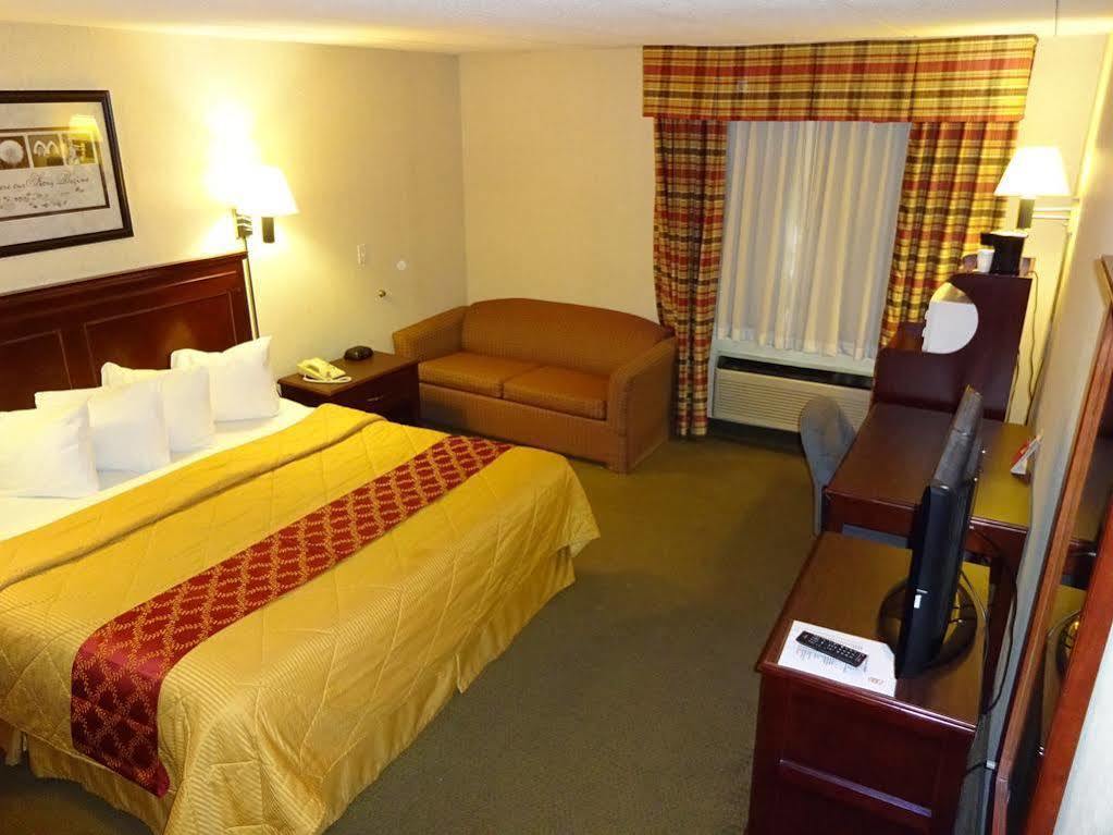 Red Roof Inn Hartford - Vernon Eksteriør billede